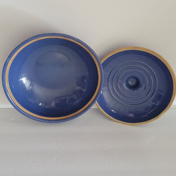 Vintage Blue Ceramic Covered Casserole Dish Made In USA - Picture 4 of 11